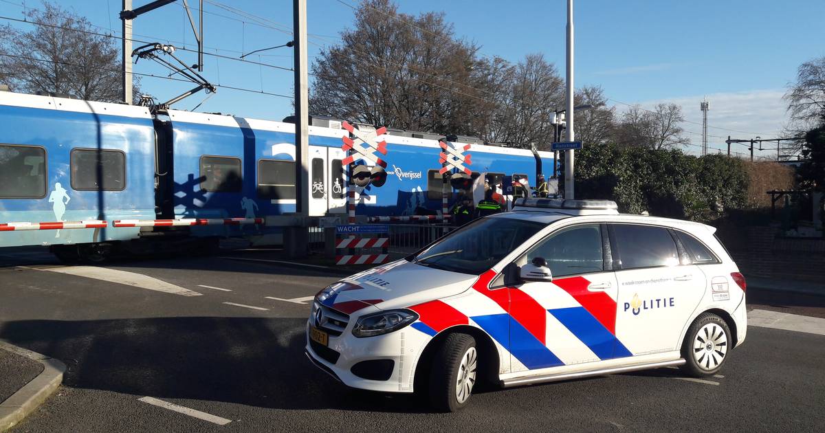 Geen treinen tussen Almelo en Hengelo door aanrijding.