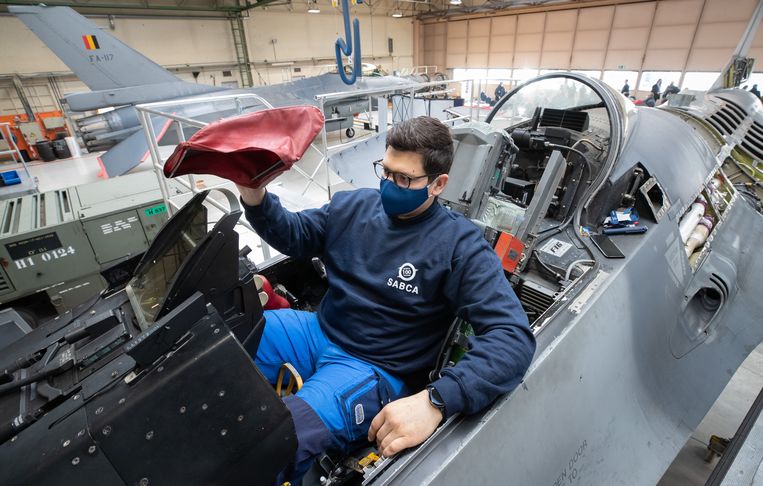 Het Belgische luchtvaartbedrijf Sabca grijpt na het beroep van een concurrerend bedrijf naast het contract van de Amerikaanse overheid voor het onderhoud van de 80 Amerikaanse F-16's op Europese bodem. Archiefbeeld. Beeld BELGA