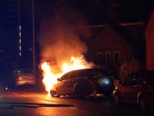 Auto gaat in vlammen op in Nijmegen 