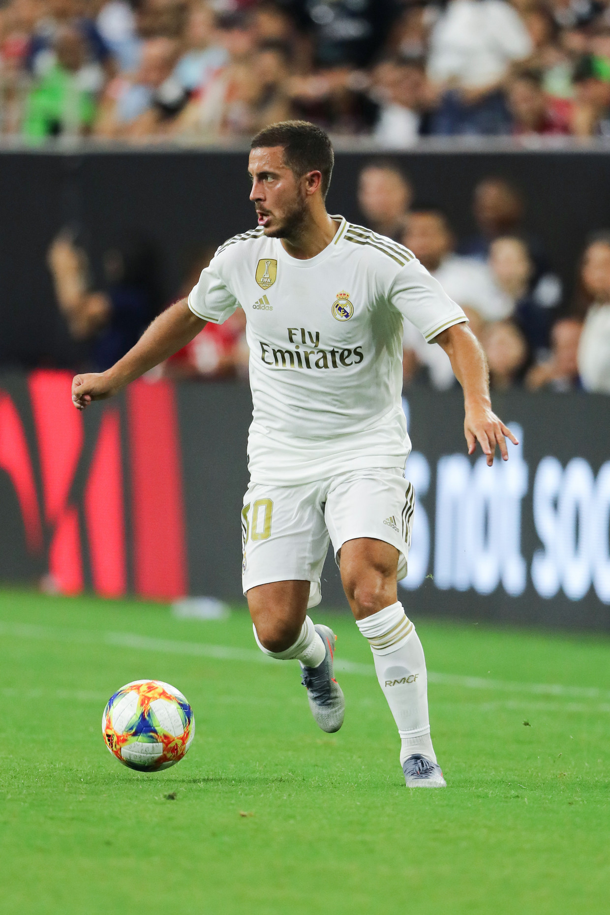 Eden Hazard kon de beslissing niet forceren, maar was wel regelmatig een gesel voor de Bayern-verdediger.