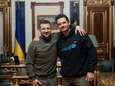 Orlando Bloom ontmoet president Zelensky in Oekraïne: “Vreselijk om angst in ogen van kinderen te zien”