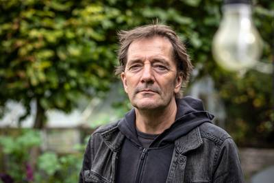 Muzikaal alternatief van André Manuel in Delden voor wie geen zin heeft in wéér een wedstrijd van he