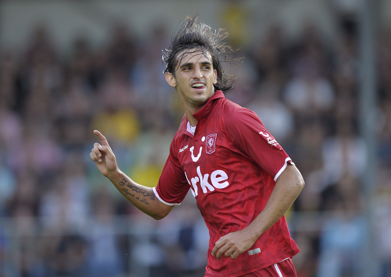 Bryan Ruiz terug bij FC Twente | Foto | AD.nl