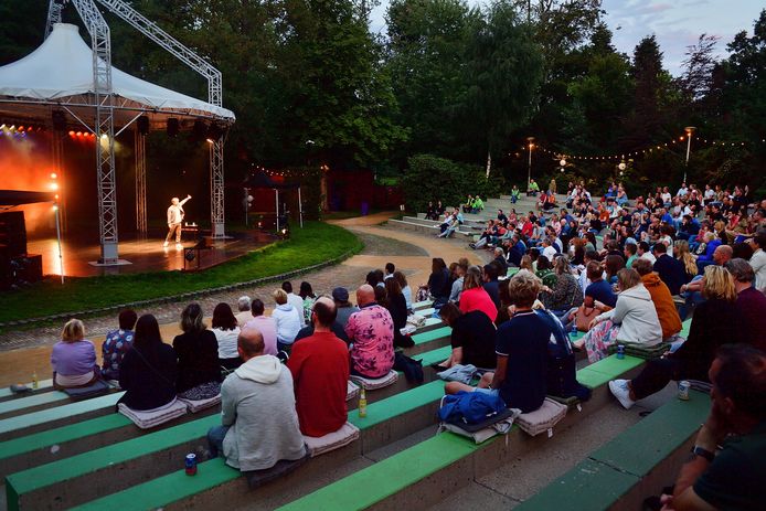 In augustus 2021 oogstte Peter Pannekoek succes met zijn voorstelling in het openlucht theater Vrouwenhof.