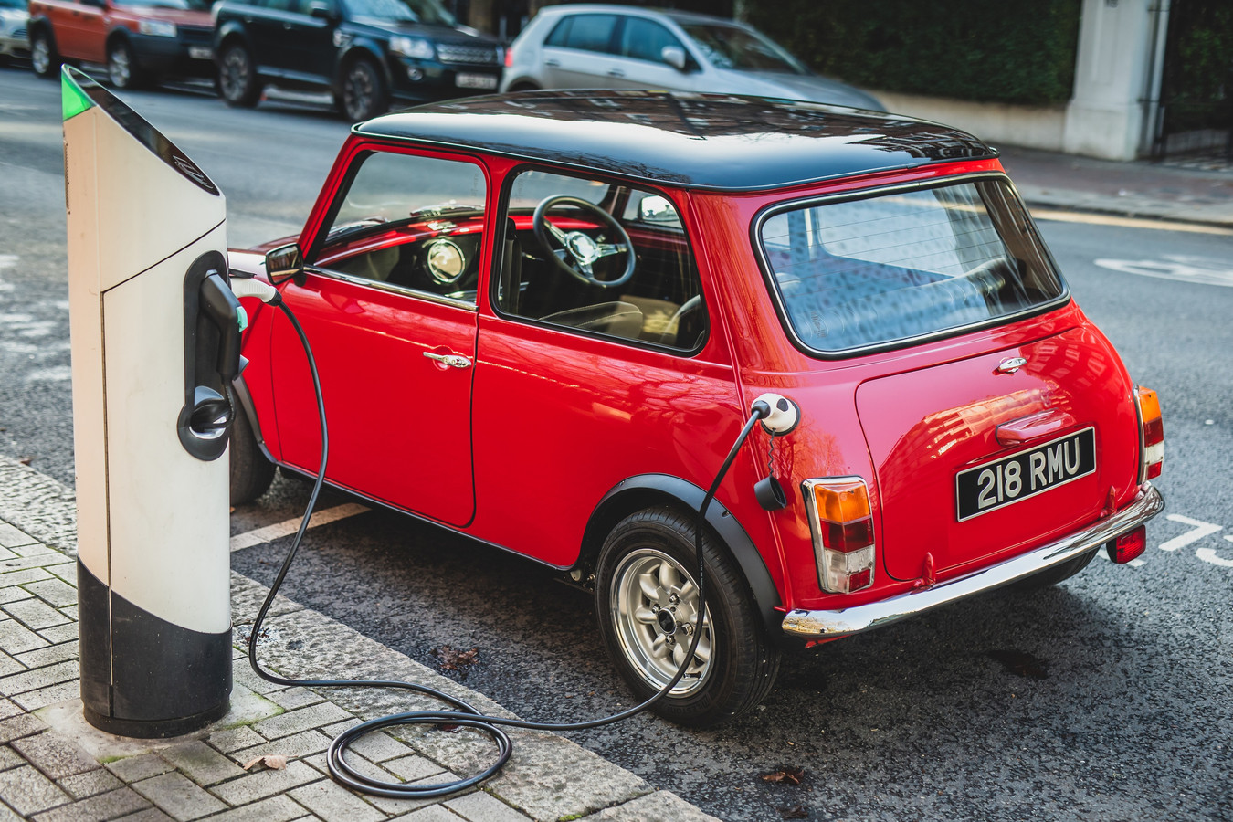 Van je oldtimer een elektrisch voertuig maken? “Het kan, maar je moet