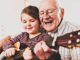 3 miljoen Belgen doen aan pensioensparen: doe je dat best via de bank of via een verzekeringsmaatschappij? 