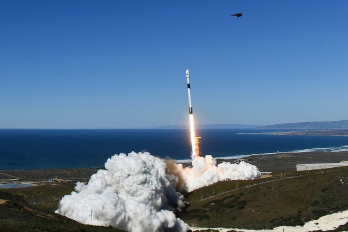 Falcon 9-draagraket gelanceerd.