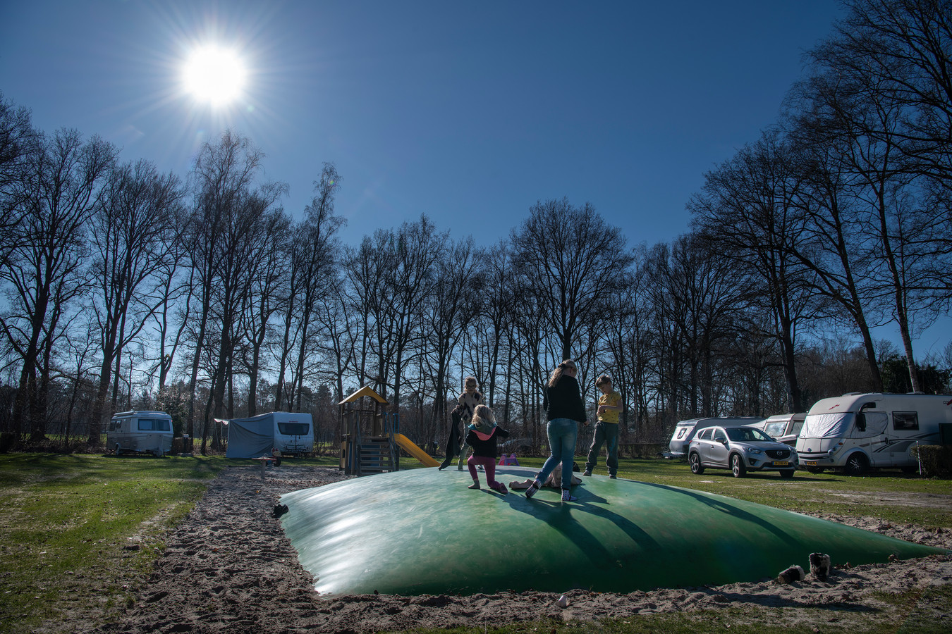 Ook Als Het Vriest Dat Het Kraakt Kamperen We Op De Veluwe Het Is Wat 
