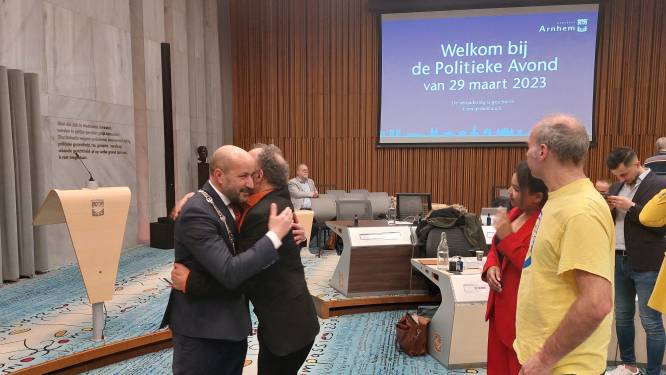 Arnhem wil Marcouch officieel houden als burgemeester: ‘Echt een ambassadeur’