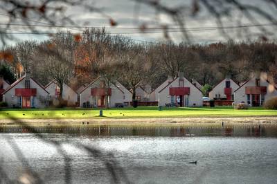 Kunnen arbeidsmigranten wel afstand houden op Groene Heuvels? ‘Alle bungalows zitten vol’