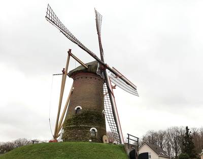 Een windmolen met zonnepanelen? Molen De Hoop is druk bezig met z’n goede voornemens