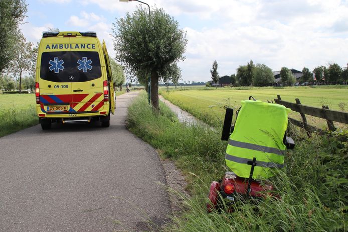 De bestuurder van de scootmobiel remde te laat en moest uitwijken