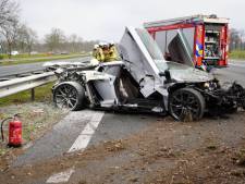Lamborghini van half miljoen in puin na ongeluk op A28