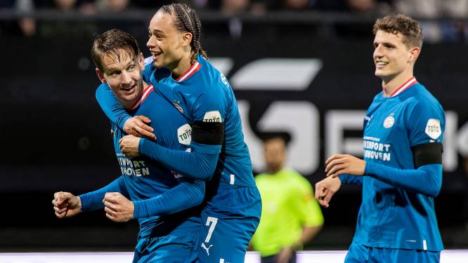 PSV vindt eindelijk een kuuroord buiten Eindhoven en wint op emotionele avond in Nijmegen