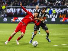FC Twente komt na 80 minuten met man meer niet langs rivaal Heracles, averij in jacht op Feyenoord