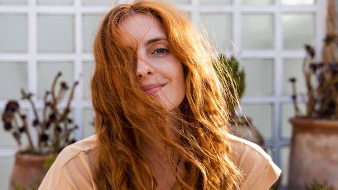 Zijn je haren dof en beschadigd na de winter? Zo laat je ze weer glanzen. “Deze behandeling is de reddende engel”
