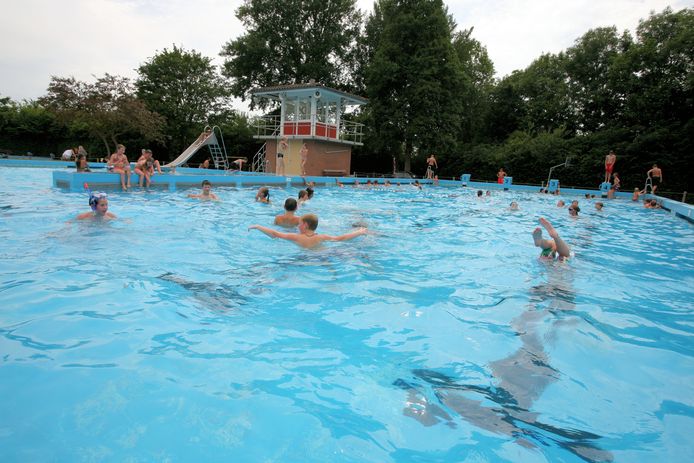 hoogte Gemakkelijk venster Zwembad Haestinge komende zomer dicht om in voorjaar 2022 vernieuwd open te  kunnen' | Tholen | pzc.nl