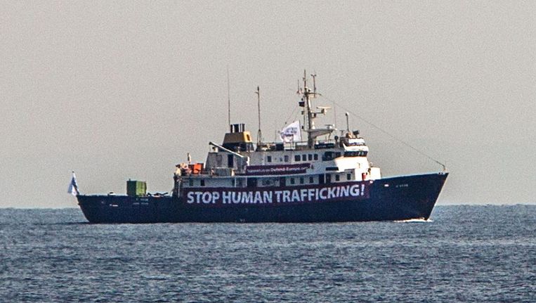 Het schip van Defend Europe Beeld afp