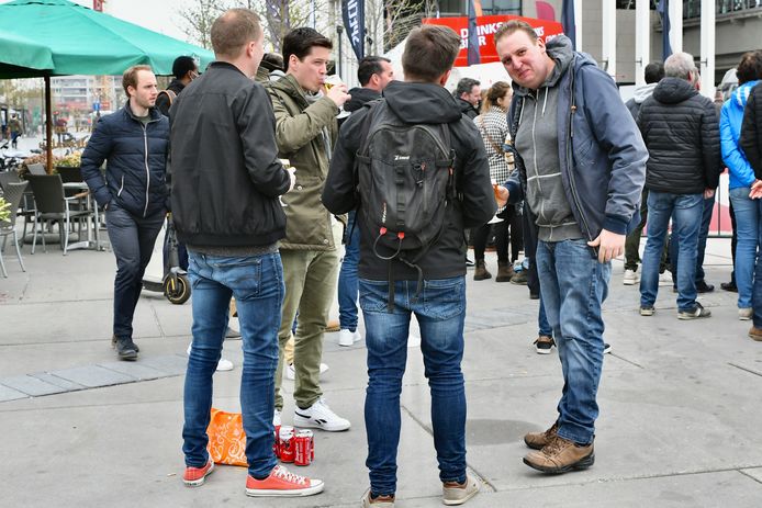 Dwars door Vlaanderen: start in Roeselare.