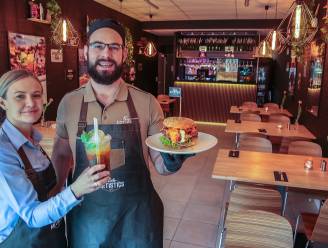 “Onze grote hamburgers verbazen iedereen”: Sebastian (31) en Karolina (36) openen Fresh Artistics