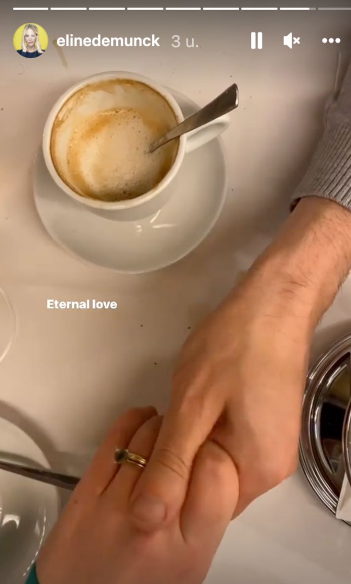 Eline De Munck deelt een foto van haar trouwring.