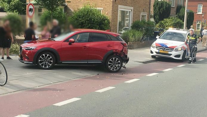 De veroorzaker van de aanrijding is doorgereden.