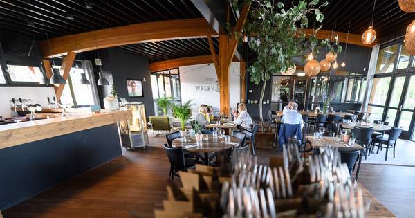 Bistro Weleveld in Zenderen bespreekt kansen met wethouder