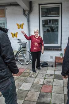 Moeder en zieke zoon in de kou krijgen hulp uit onverwachte hoek: ‘Hartverwarmend’