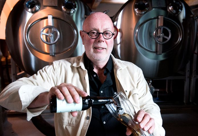 Wil Verhoeven is een van de drie eigenaren van Utrechtse stadsbrouwerij RoodNoot