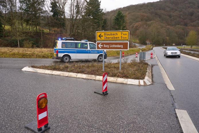 Nabij Kusel zijn twee Duitse politieagenten doodgeschoten.