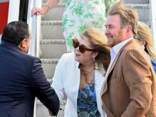 Prinses Amalia met ouders aangekomen op Bonaire voor rondreis van twee weken