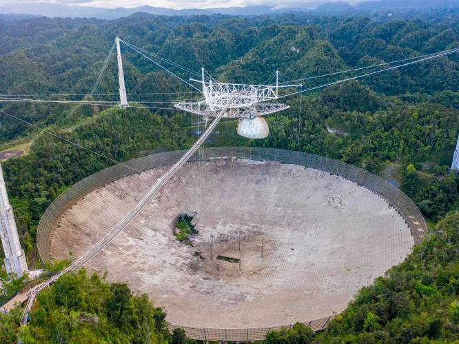 Gigantische telescoop, bekend van James Bond, ingestort op Puerto Rico