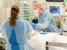 Ziekenhuizen zetten zich schrap voor coronagolf in het najaar: meer ic-bedden en verzuimbegeleiding   