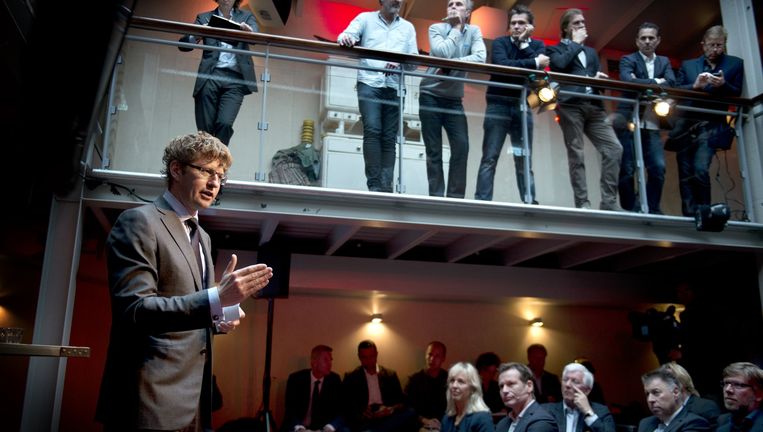 Critici zagen het al misgaan bij Dekkers presentatie in 2014: hij 'trok een te grote broek aan'. Beeld Kick Smeets/HH