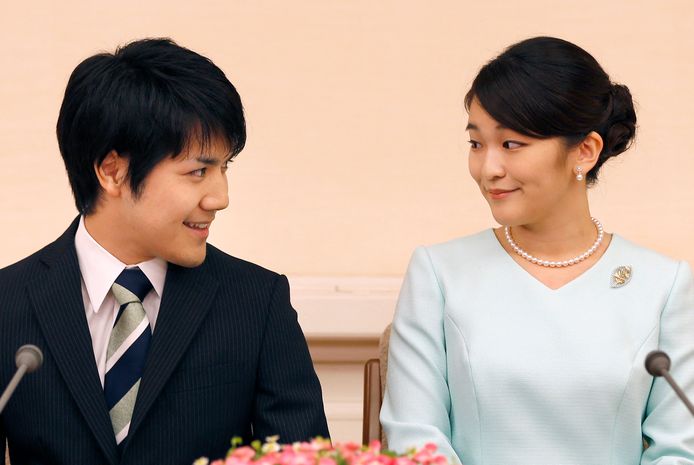 Princess Mako en verloofde Kei Komuro.