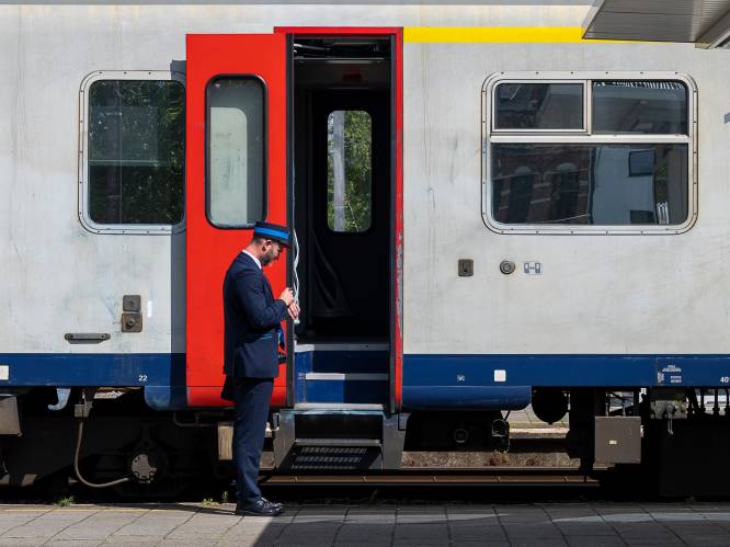 Treinbegeleider wordt onwel tijdens rit: mogelijk link met spoorlopers