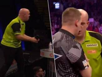 “Ciaokes, byekes!”: Van Gerwen pakt snel in na historisch 6-0-verlies tegen Dobey