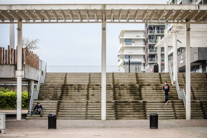 De ontwikkeling van Nieuw Brugge, hier rechts op de foto.
