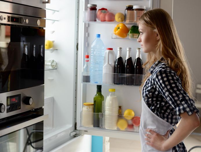 Klanten van Walmart kunnen hun koelkast laten vullen tijdens hun afwezigheid en zien wat de bezorger in hun huis uitspookt.