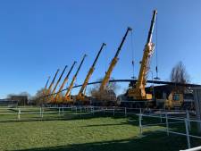 Warmtenetwerk Westland legt enorme warmteleiding van 380 meter lang aan in Maasdijk