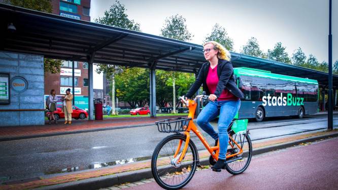 Oranje deelfietsen na Dordrecht nu ook op andere locaties in de Drechtsteden te vinden