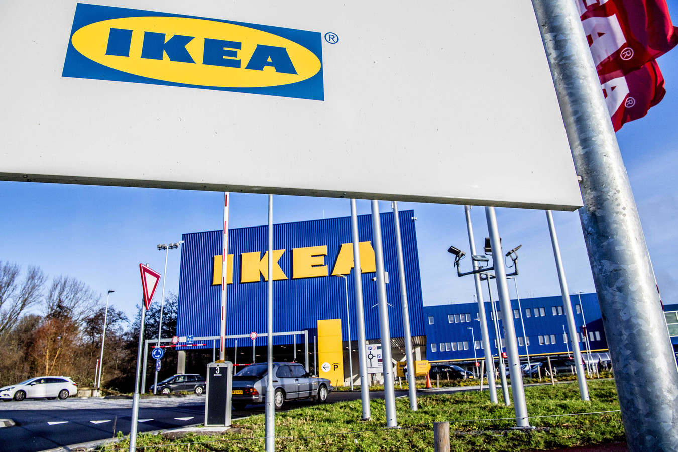 Ikea Delft doet licht beschadigde producten weg voor spotprijzen op