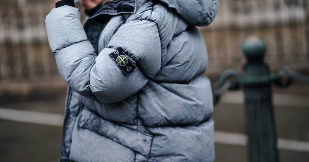 Boek Plantage Hoes Jongeren hebben het gemunt op dure designerjassen: 'Een jas van 300 euro  zien jongeren niet als duur' | Bevelanden | pzc.nl