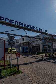 Demonstratie voor behoud Bergs ziekenhuis