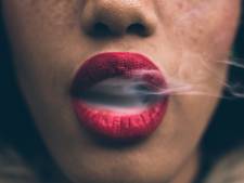Nicotine maakt herintrede bij jongeren: roken is net als vapen en snussen (weer) ‘in’