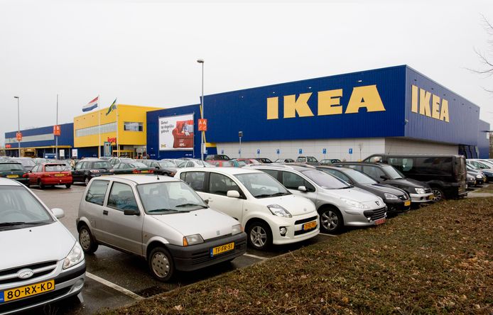 redactioneel lade voedsel Mogelijk straks ook alleen pinnen bij Ikea in Duiven: 'Contant betalen  raakt uit' | Duiven | gelderlander.nl