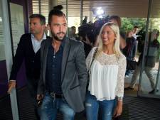 Madame Defour rayonnante à la présentation de son chéri