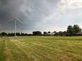 De windmolen bij struisvogelboerderij Schobbejaks Hoogte