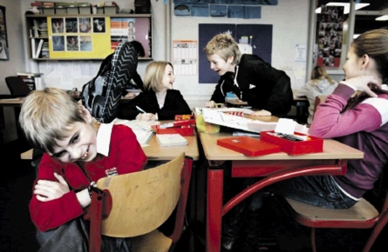 Leerlingen van basisschool De Gouden Emmer maken zich niet druk over de Citotoets. (FOTO KOEN VERHEIJDEN) Beeld 