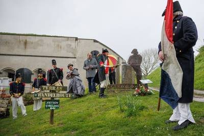 Kijken naar bommen en kanonnen op Fort Sabina: ‘Hopen dat het een jaarlijks evenement wordt’